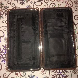 Guess Wallet
